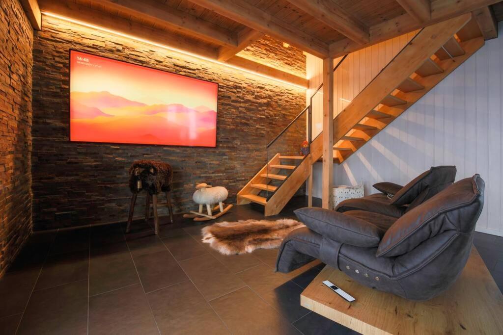 Exklusives Chalet mit traumhafter See- und Bergsicht Seelisberg Exterior foto