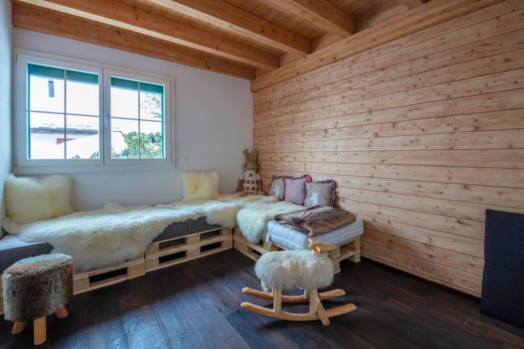 Exklusives Chalet mit traumhafter See- und Bergsicht Seelisberg Exterior foto